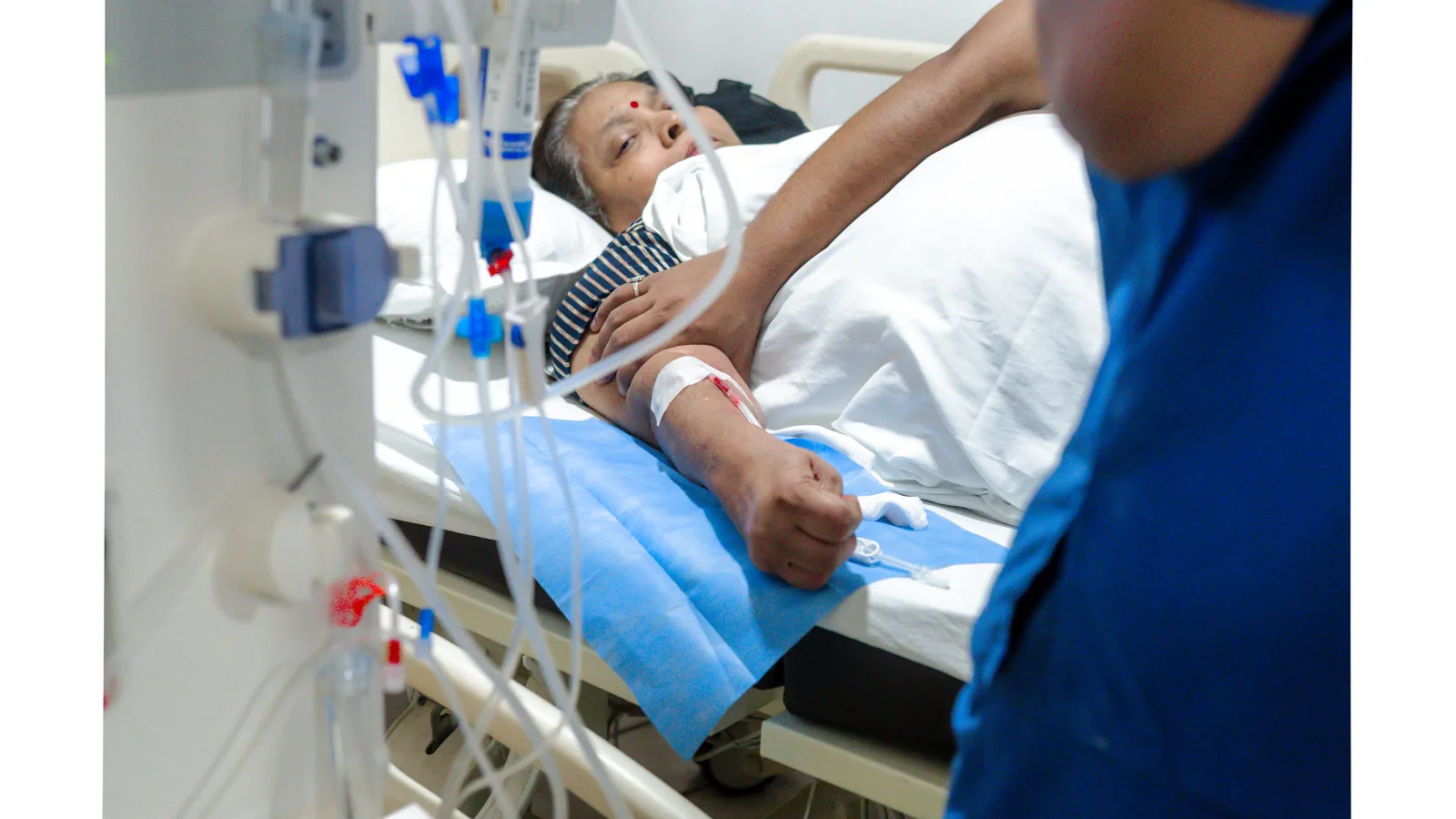 Apollo Cradle & Spectra dialysis unit, Tech Zone IV